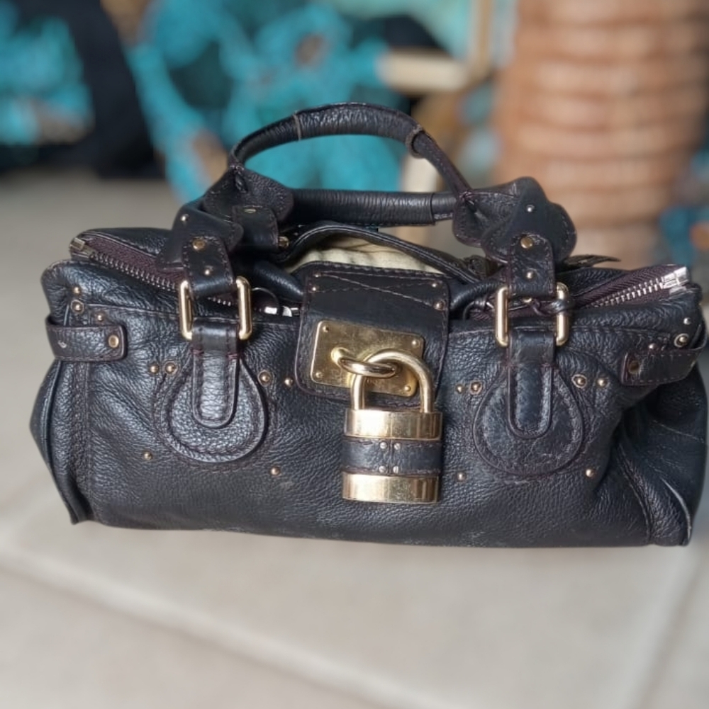 Leather Shoulder Bag with Gold Padlock - Black